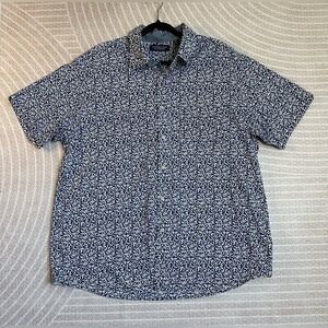 Roundtree & Yorke Blue and White Floral Casual Button Down Shirt Men’s XL
